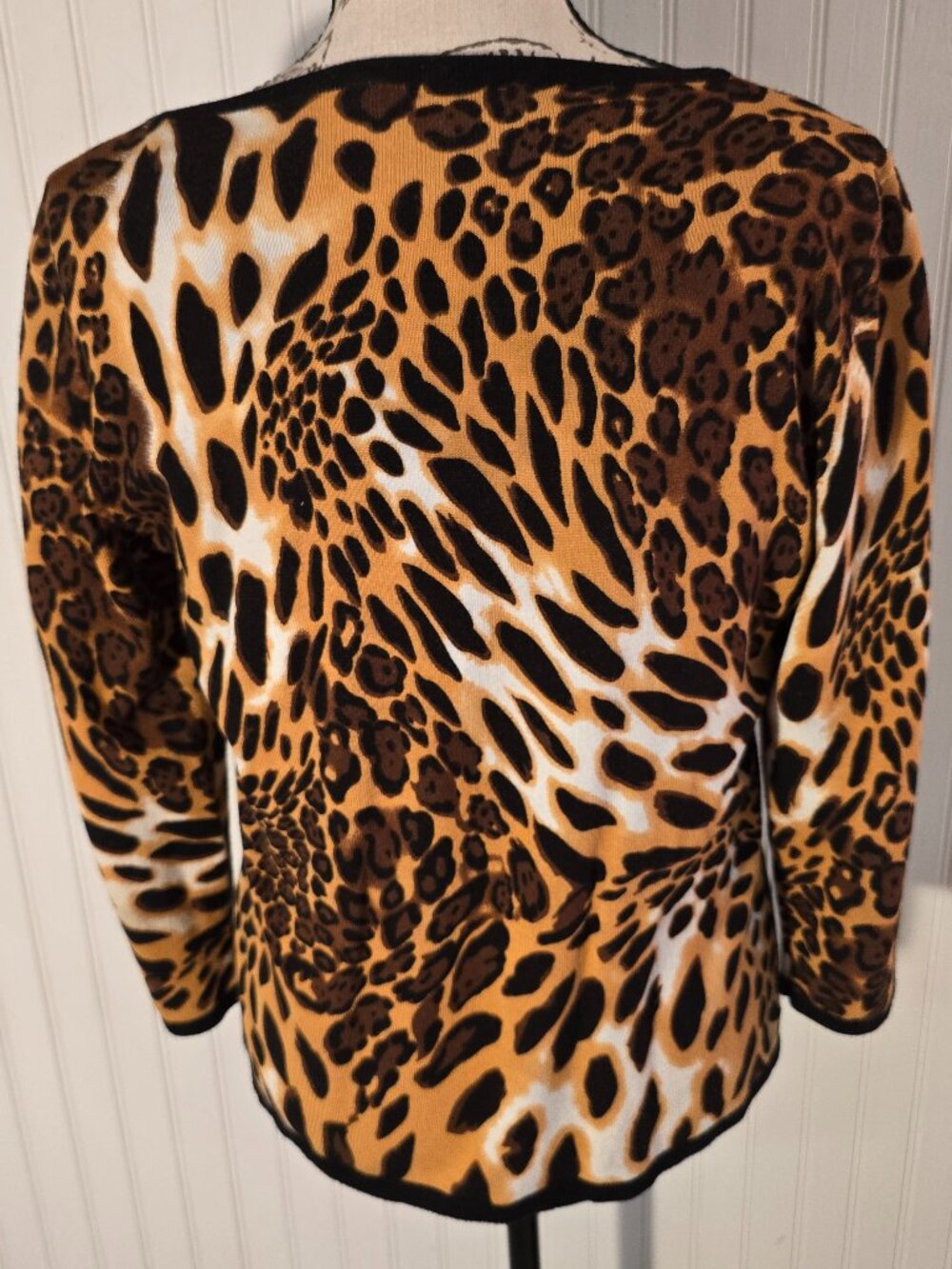 Belldini Leopard Print 2-Piece Sweater Set (M) - Picture 9 of 12